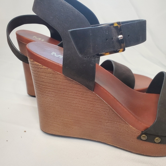 Mia wedge Sandal - Picture 3 of 5